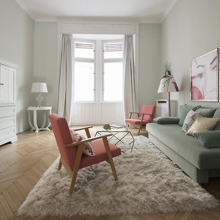 Jettsetter Luxury Apartment By Andrassy Ave & Opera Budapest Værelse billede